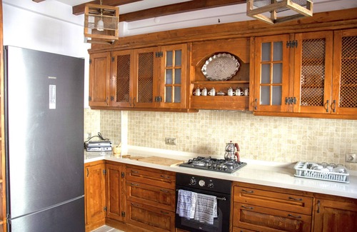 Selcuk House | Experience Kasbah Shirin: Top-Rated Oasis with Pool