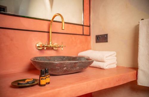 Tarmigt House | Discover Kasbah Zitoune: Family-Friendly with Pool & Spa