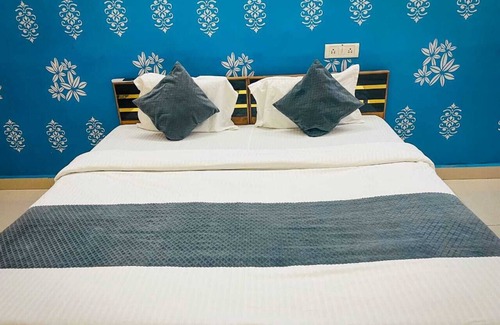 Varanasi Hotel | Kashi hotel in Varanasi near kashi vishwanth temple