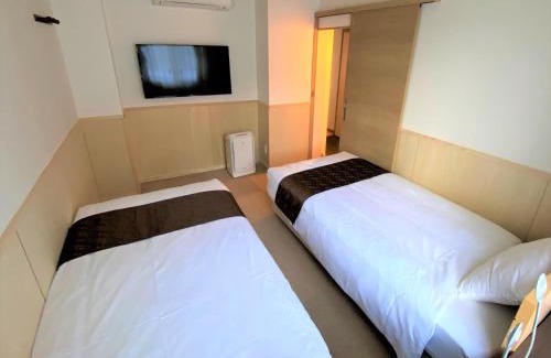 Noboribetsuonsencho Hotel | Experience Kashoutei Hanaya: Family-Friendly Getaway with Hot Tub