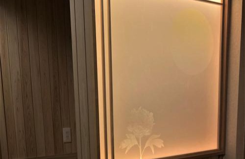 Noboribetsuonsencho Hotel | Experience Kashoutei Hanaya: Family-Friendly Getaway with Hot Tub