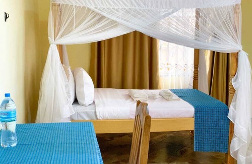 Ngorongoro Conservation Area Hotel | Budget-Friendly Kasi Tembo Rest House with Family Amenities