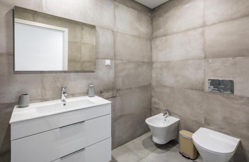 Vila Real Santo Antonio Apartment | Family-Friendly Retreat at Kasino II 1º C for Memorable Stays
