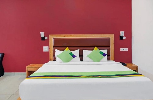 Kasol Hotel | Family-Friendly Stay at Kasol Pacific with Kitchen Access