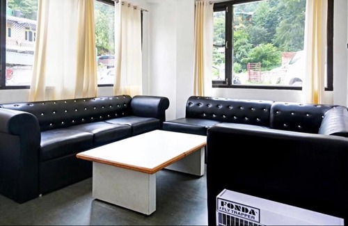 Kasol Hotel | Family-Friendly Stay at Kasol Pacific with Kitchen Access