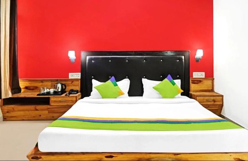Kasol Hotel | Family-Friendly Stay at Kasol Pacific with Kitchen Access