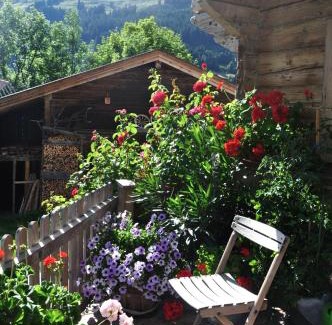 Kirchberg in Tirol Apartment | Pet-Friendly Getaway at Kasperbauer - Rated 9.2/10