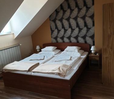 Szeged Hotel | Book Your Stay at Kastélykert Fogadó: Family-Friendly Amenities