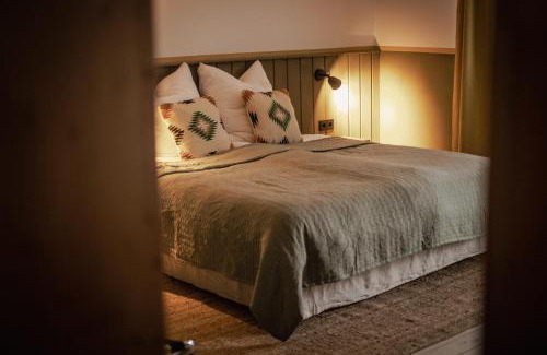 Altdorf Hotel | Discover Kastanienhof Pfettrach: Pet-Friendly Retreat