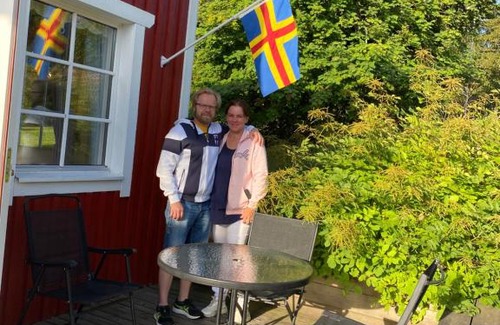 Sund Bed & Breakfast | Experience Comfort at Kastelholms Gästhem with Hot Tub Access