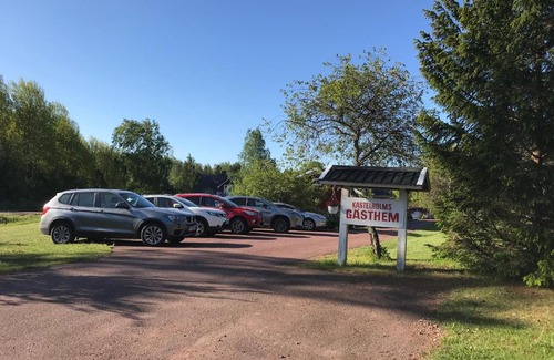 Sund Bed & Breakfast | Experience Comfort at Kastelholms Gästhem with Hot Tub Access