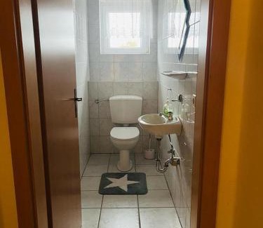 Neuborger Apartment | Top-Rated Kastner Monteurwohnung 2 - Family-Friendly Stay