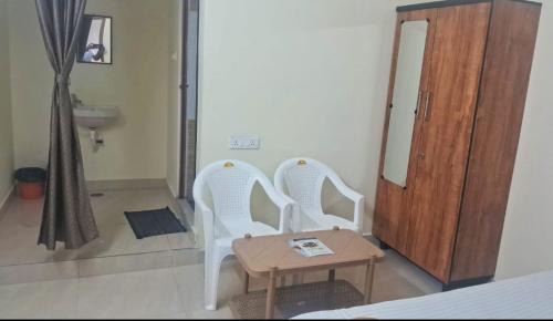 Tiruvannamalai Hotel | Cozy KASTURI SUBRAMANIAN ROOMS with Restaurant & Accessibility