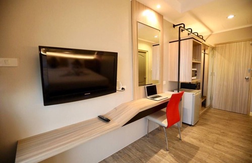 Kata Hotel | Comfort at Kata Beach Studio with Pool and Spa Amenities
