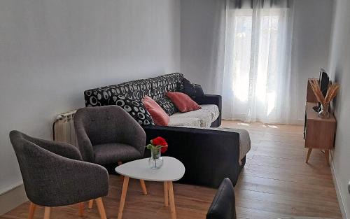 Aoiz Apartment | Discover Kataenea: Nature Retreat in the Navarre Prepyrenees