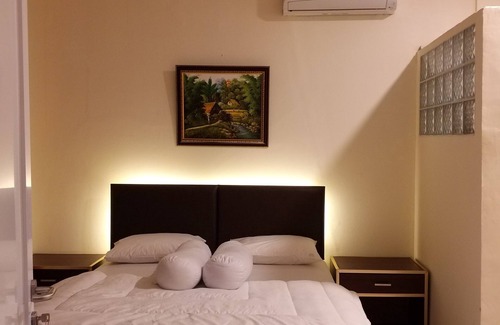 Palmerah House | Budget-Friendly Katalia Tomang with Breakfast & Child Care