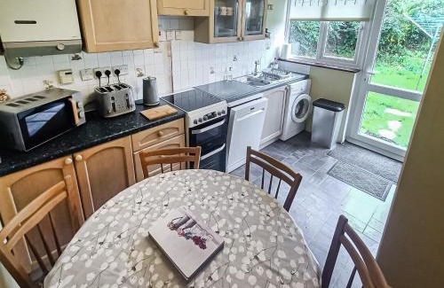 Warbstow House | Pet & Child Friendly Getaway at Kates Cottage