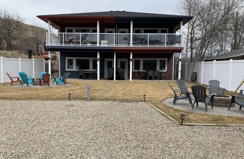 Katepwa Beach House | KATEPWA LAKE-HOME AWAY FROM HOME (condo 3)