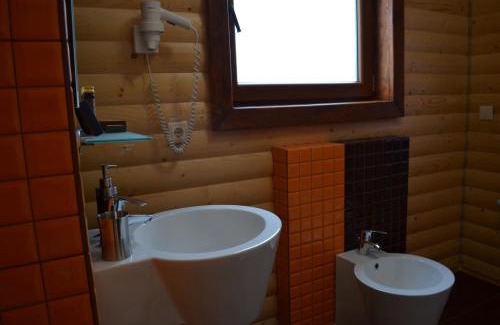 Polyana Hotel | Kateryna: Oceanfront Retreat with Pool and Spa Amenities