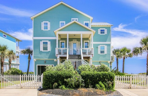 Beachside Village Cottage | Unforgettable Stay at Kathie's Beachfront Kottage