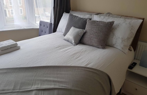 Grange Hotel | Family-Friendly Getaway at Kathleen House Plus - 9.2 Rated