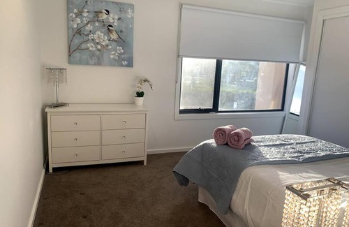 Torquay House | Guest Rated: 10/10 at Kathy's Place - Pet Friendly Retreat