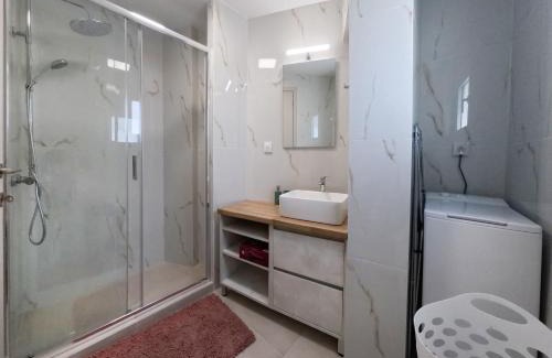 Athens Apartment | Pet-Friendly Katia Athens Apartment - Guest Rated 10/10