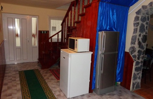 Aggtelek House | Cozy Katica Guesthouse in Aggtelek with Pool & Dining