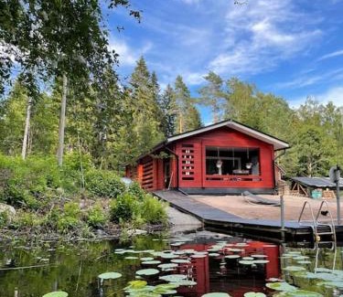 Renko Villa | Idyllic Katiskosken Joenrantamökki with Private Beach & Hot Tub
