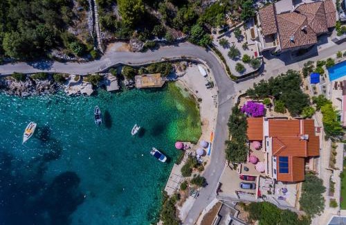 Vinisce House | Family-Friendly Katja in Vinišće - Rated 10/10 by Guests