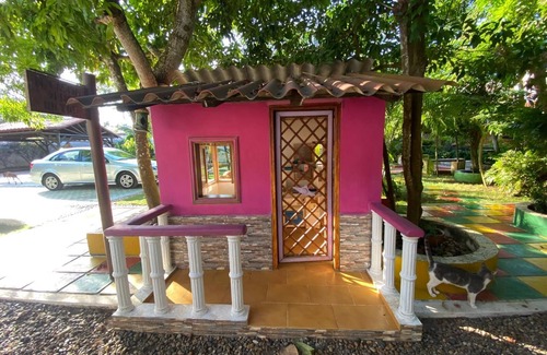 Turbaco House | Escape to Katmandú Casa Campestre near Beautiful Cartagena