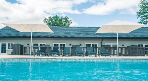 Stora Mellosa Hotel | Experience Katrinelund Gästgiveri with Oceanfront Views