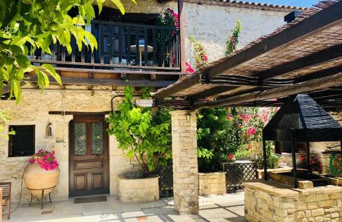 Afytos Villa | Elegant Katsaneiko Mansion: Oceanfront Retreat with Pool