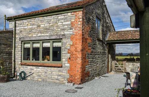 Lower Godney House | Pet-Friendly Katy: Rated 10/10 for Family Fun