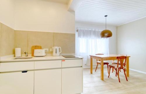 El Chalten Apartment | Unforgettable Stay at KAU KOSTEN: Hot Tub & Breakfast Included