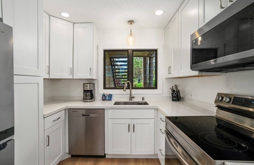 Lihue Condo | Experience Kauai Kaha Lani with Oceanfront Views & Spa