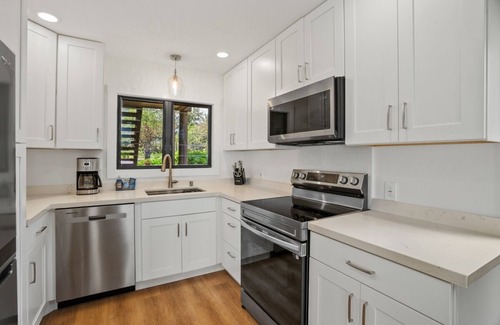 Lihue Condo | Experience Kauai Kaha Lani with Oceanfront Views & Spa