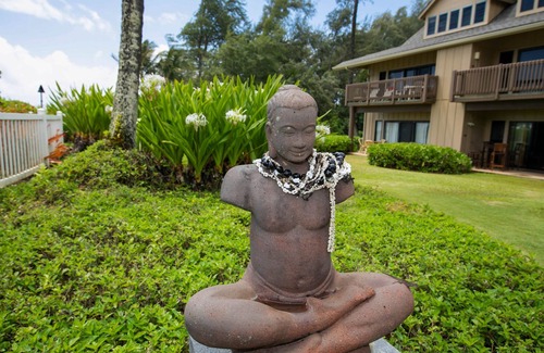 Lihue Condo | Experience Kauai Kaha Lani with Oceanfront Views & Spa