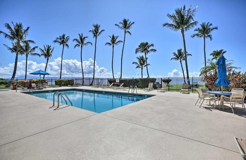 Kaunakakai Apartment | Relaxing Kaunakakai Home with Pool and Ocean Views