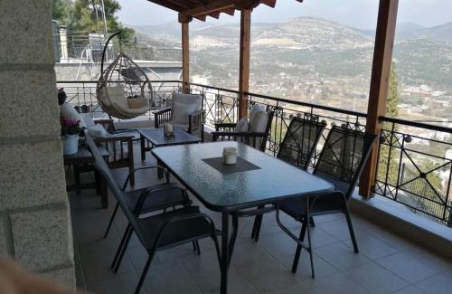 Kavala House | Family-Friendly Kavala Bay View with Perfect 10 Rating