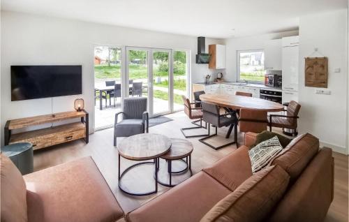 Den Oever House | Discover Kavel 11: Family-Friendly Getaway with Top Ratings