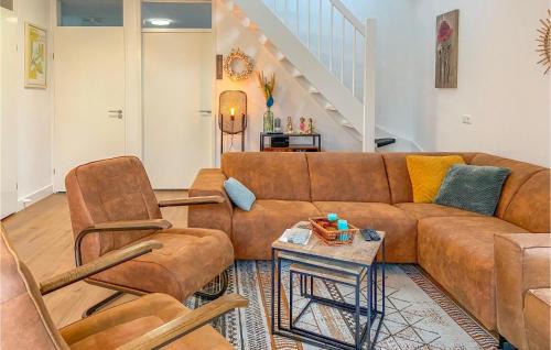 Den Oever House | Pet-Friendly Retreat at Kavel 13: Ideal for Families