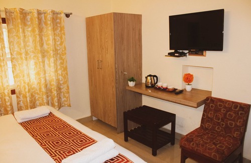 Mysore Bed & Breakfast | Cozy Kaveri Hotel B&B with Spa and Breakfast Included