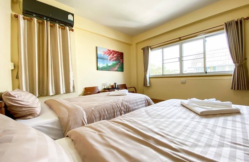 Old City House | Budget-Friendly Kavil Guesthouse with Breakfast & Kitchen