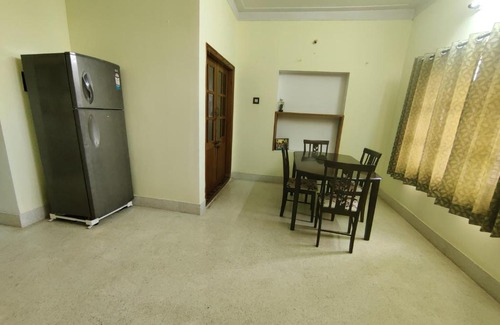 Kuvempu Nagara House | Comfortable Kavitha House Homestay with Pet-Friendly Amenities