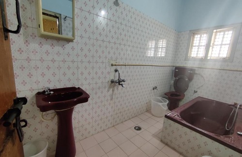 Kuvempu Nagara House | Comfortable Kavitha House Homestay with Pet-Friendly Amenities