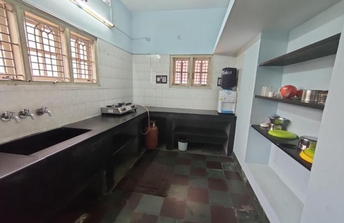 Kuvempu Nagara House | Comfortable Kavitha House Homestay with Pet-Friendly Amenities