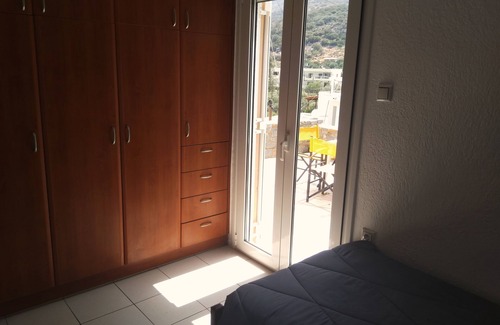 Kalo Chorio House | Guest Rated 9.6 - Kavousanos Apartments with Ocean View