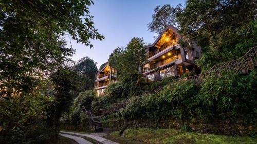 Bageshwori Resort | Elegant Kavya Resort & Spa with Ocean Views and Spa