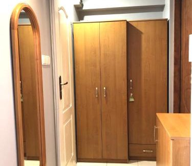Konin Apartment | Budget-Friendly Kawalerka: Family and Pet Friendly Stay